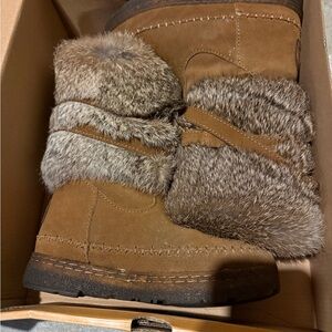 BearPaw Tan Fur-Trimmed Winter Boots